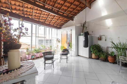 Varanda de casa à venda com 2 quartos, 180m² em Vila Rui Barbosa, São Paulo