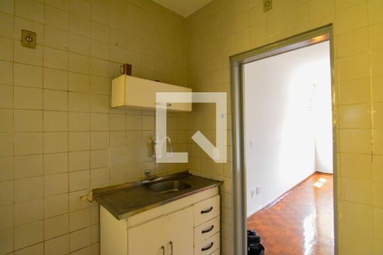 Cozinha  de apartamento para alugar com 2 quartos, 80m² em Monsenhor Messias, Belo Horizonte