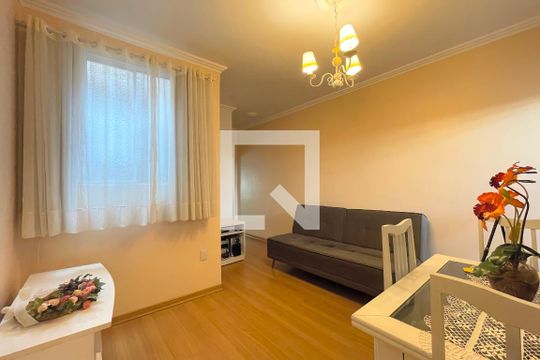 Sala de apartamento para alugar com 1 quarto, 35m² em São João, Porto Alegre