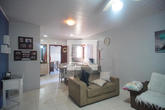 Sala de casa à venda com 4 quartos, 150m² em Campestre, São Leopoldo