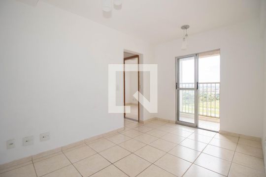 Apartamento para alugar com 3 quartos, 65m² em Qs 501, Brasília