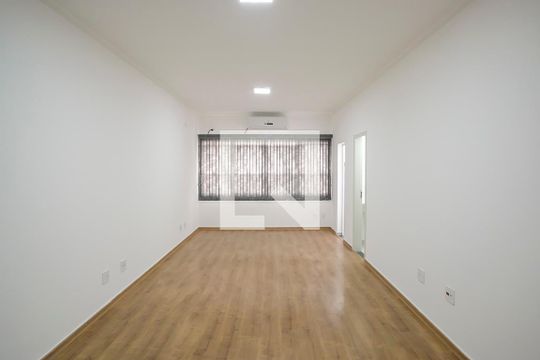 Sala/Quarto de kitnet/studio para alugar com 1 quarto, 30m² em Centro, São Caetano do Sul