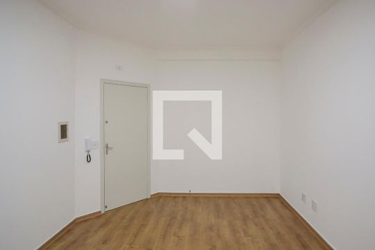 Sala/Quarto de kitnet/studio para alugar com 1 quarto, 30m² em Centro, São Caetano do Sul