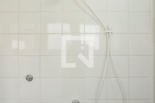 Banheiro  de kitnet/studio para alugar com 1 quarto, 30m² em Centro, São Caetano do Sul