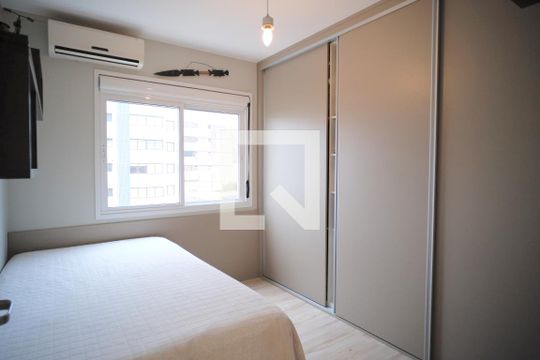 Quarto de apartamento à venda com 2 quartos, 89m² em Mont Serrat, Porto Alegre