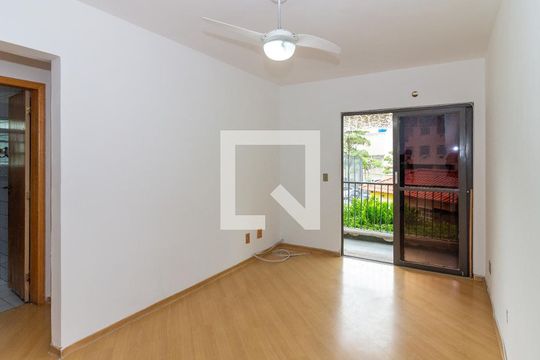 Apartamento à venda com 2 quartos, 56m² em Irajá, Rio de Janeiro