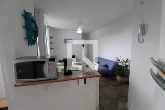 Cozinha de apartamento para alugar com 1 quarto, 40m² em Jacarepaguá, Rio de Janeiro