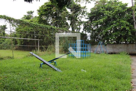 Área comum em frente aos blocos- Playground de apartamento para alugar com 1 quarto, 40m² em Jacarepaguá, Rio de Janeiro