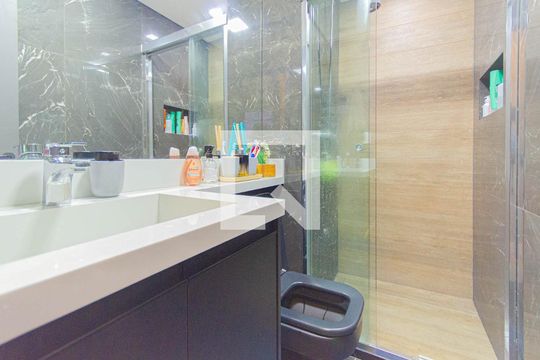 Banheiro 1 de apartamento para alugar com 2 quartos, 170m² em Vila Clementino, São Paulo