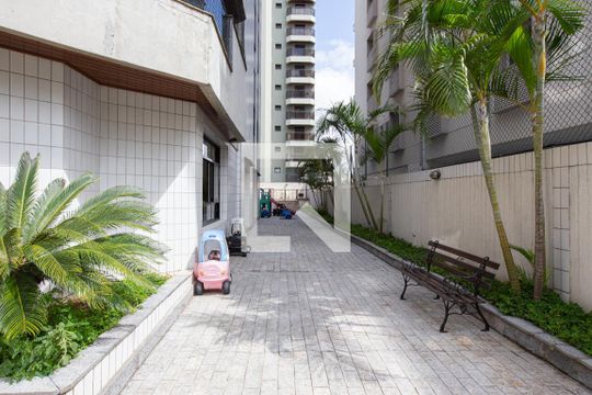 Área comum de apartamento para alugar com 3 quartos, 190m² em Perdizes, São Paulo