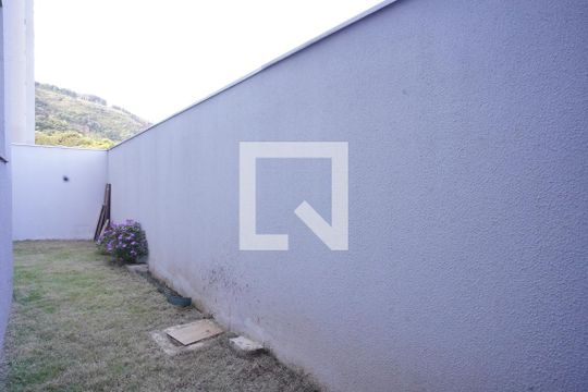 Pátio de apartamento à venda com 2 quartos, 42m² em Morro Santana, Porto Alegre