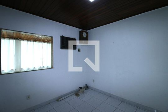 Sala de estar de casa à venda com 4 quartos, 135m² em Parada de Lucas, Rio de Janeiro