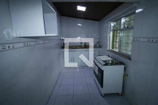 Cozinha 2 de casa à venda com 4 quartos, 135m² em Parada de Lucas, Rio de Janeiro