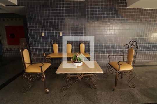 Hall de entrada de apartamento para alugar com 4 quartos, 141m² em Setor Leste Universitário, Goiânia