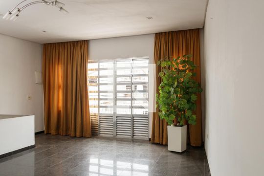 Casa à venda com 4 quartos, 250m² em Vila Maria Alta, São Paulo