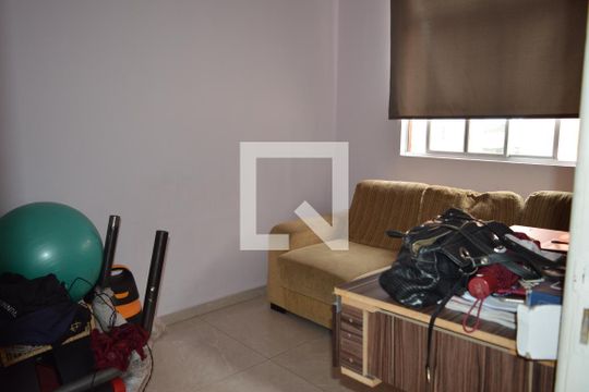 Quarto 2 de apartamento à venda com 2 quartos, 45m² em Centro, Contagem