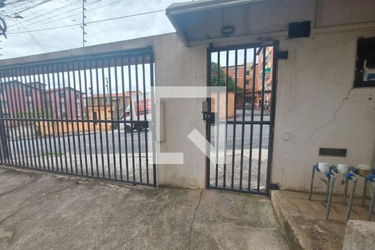Fachada de apartamento à venda com 2 quartos, 45m² em Centro, Contagem