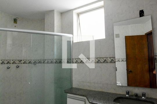 Banheiro da Suíte de apartamento para alugar com 3 quartos, 115m² em Santa Lúcia, Belo Horizonte