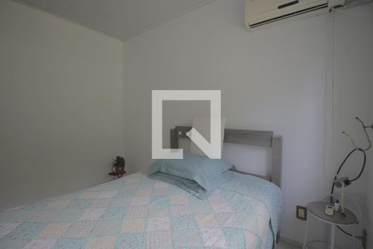 Quarto 1 de casa para alugar com 3 quartos, 83m² em Mato Grande, Canoas