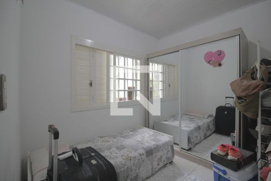 Quarto 2 de casa para alugar com 3 quartos, 83m² em Mato Grande, Canoas