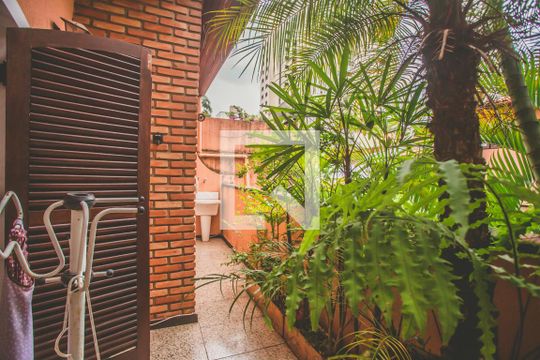 Varanda de casa à venda com 4 quartos, 198m² em Vila Mariana, São Paulo