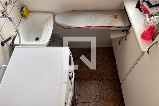 Área de Serviço de apartamento à venda com 3 quartos, 66m² em Barra Funda, São Paulo