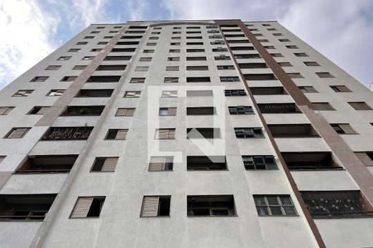 Fachada de apartamento à venda com 3 quartos, 66m² em Barra Funda, São Paulo