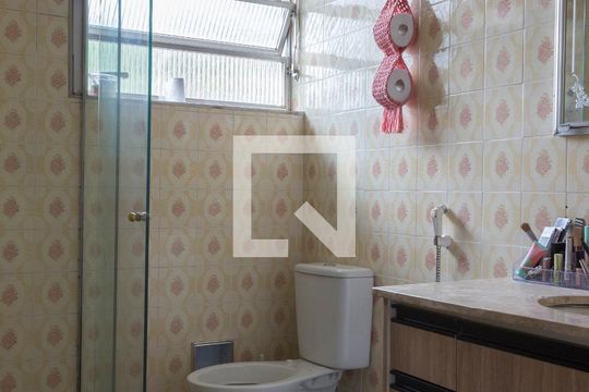 Banheiro da Suíte 1 de casa à venda com 3 quartos, 280m² em Jardim das Americas, São Bernardo do Campo