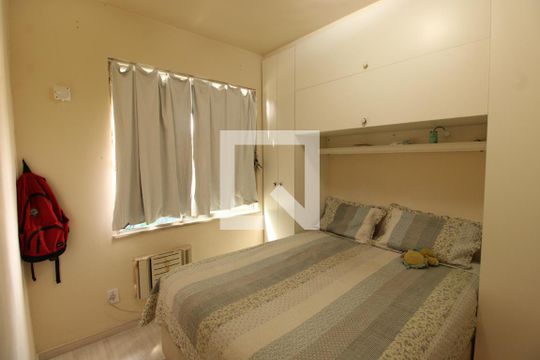 Quarto 1 de apartamento para alugar com 2 quartos, 65m² em Abolição, Rio de Janeiro