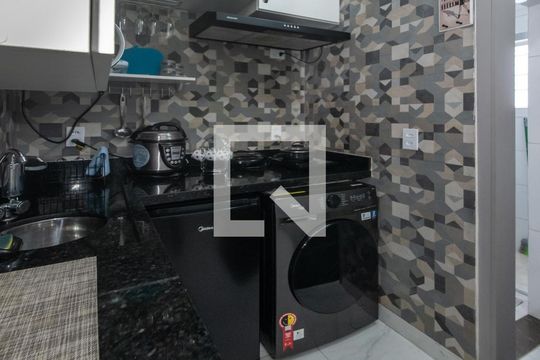 Cozinha de kitnet/studio à venda com 1 quarto, 20m² em Jardim Oriental, São Paulo