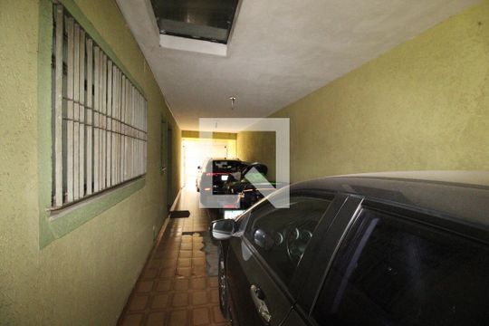 Garagem de casa à venda com 4 quartos, 360m² em Vila Salete, São Paulo