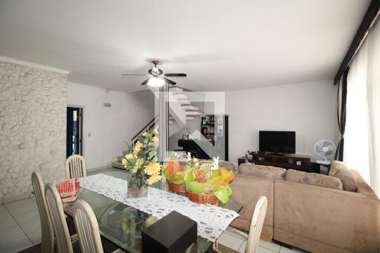 Sala de casa à venda com 4 quartos, 360m² em Vila Salete, São Paulo