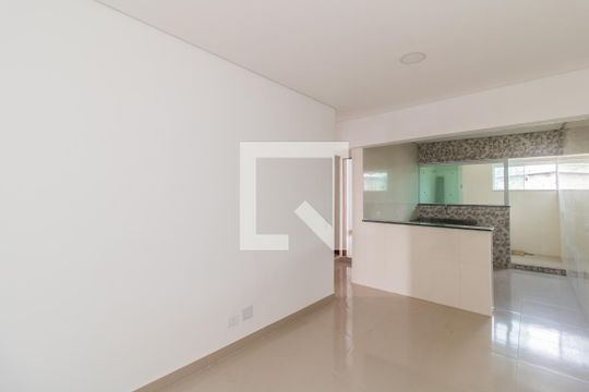 Apartamento para alugar com 2 quartos, 50m² em Jardim Veronica, São Paulo