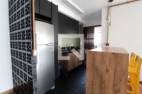 Cozinha de apartamento à venda com 1 quarto, 73m² em Vila Nova Conceição, São Paulo
