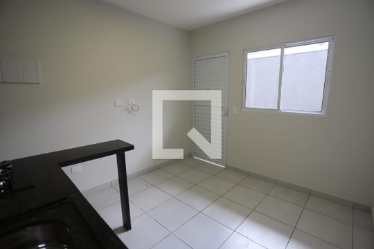 Cozinha de apartamento para alugar com 1 quarto, 25m² em Vila Monte Sion, Suzano