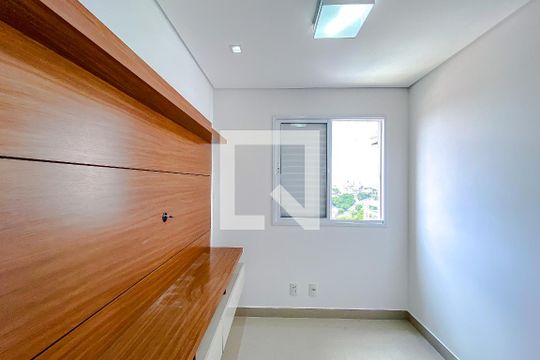 Sala de apartamento à venda com 3 quartos, 67m² em Vila Oratório, São Paulo