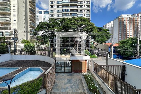 Vista de apartamento à venda com 4 quartos, 165m² em Brooklin Paulista, São Paulo