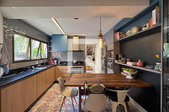 Cozinha de apartamento à venda com 4 quartos, 165m² em Brooklin Paulista, São Paulo