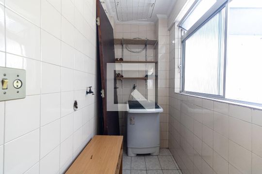 Lavanderia de apartamento à venda com 2 quartos, 60m² em Vila Conde do Pinhal, São Paulo