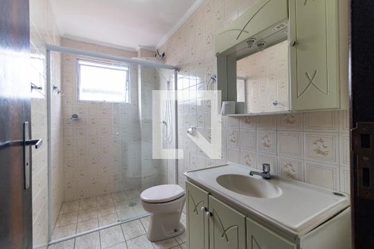 Banheiro de apartamento à venda com 2 quartos, 60m² em Vila Conde do Pinhal, São Paulo