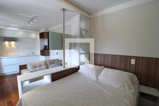 Quarto de kitnet/studio para alugar com 1 quarto, 29m² em Itaim Bibi, São Paulo