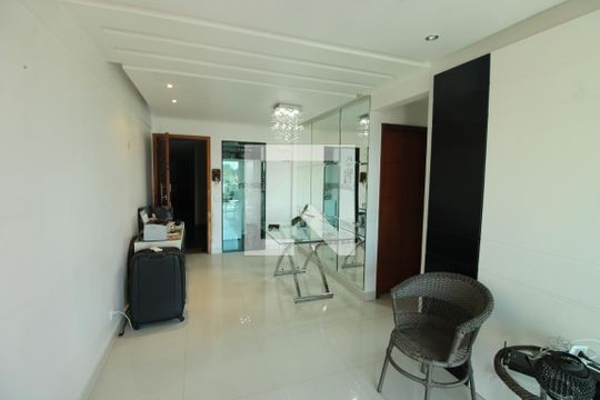 Sala de apartamento à venda com 2 quartos, 60m² em Méier, Rio de Janeiro