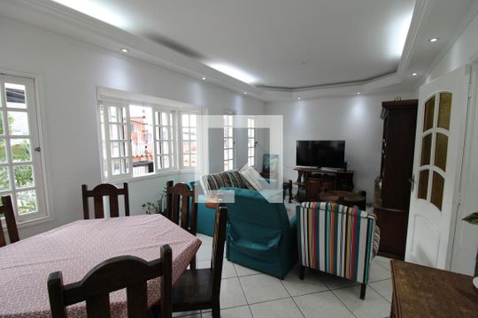 Casa à venda com 4 quartos, 200m² em Parque Mandaqui, São Paulo