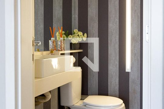 LAVABO de apartamento à venda com 2 quartos, 150m² em Vila Anglo Brasileira, São Paulo