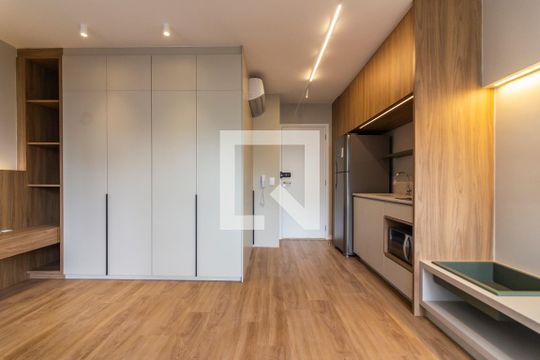 Kitnet/Studio para alugar com 1 quarto, 35m² em Pinheiros, São Paulo