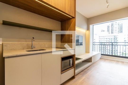 Cozinha de kitnet/studio para alugar com 1 quarto, 35m² em Pinheiros, São Paulo