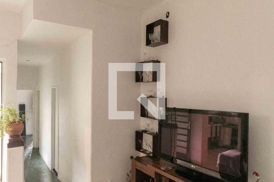 Sala de casa à venda com 3 quartos, 360m² em Planalto, Belo Horizonte