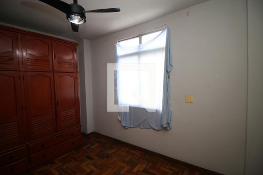 Quarto 2 de apartamento para alugar com 2 quartos, 48m² em Olaria, Rio de Janeiro