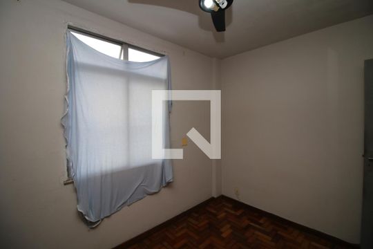 Quarto 2 de apartamento para alugar com 2 quartos, 48m² em Olaria, Rio de Janeiro