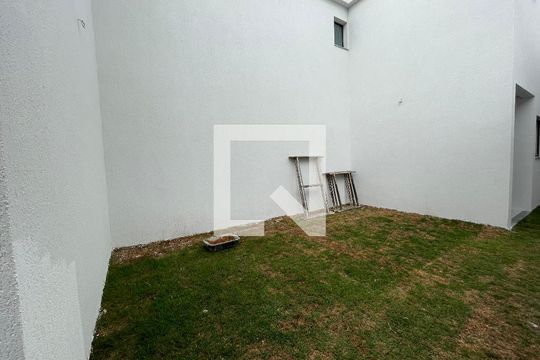 Área Externa de casa à venda com 3 quartos, 165m² em Trevo, Belo Horizonte